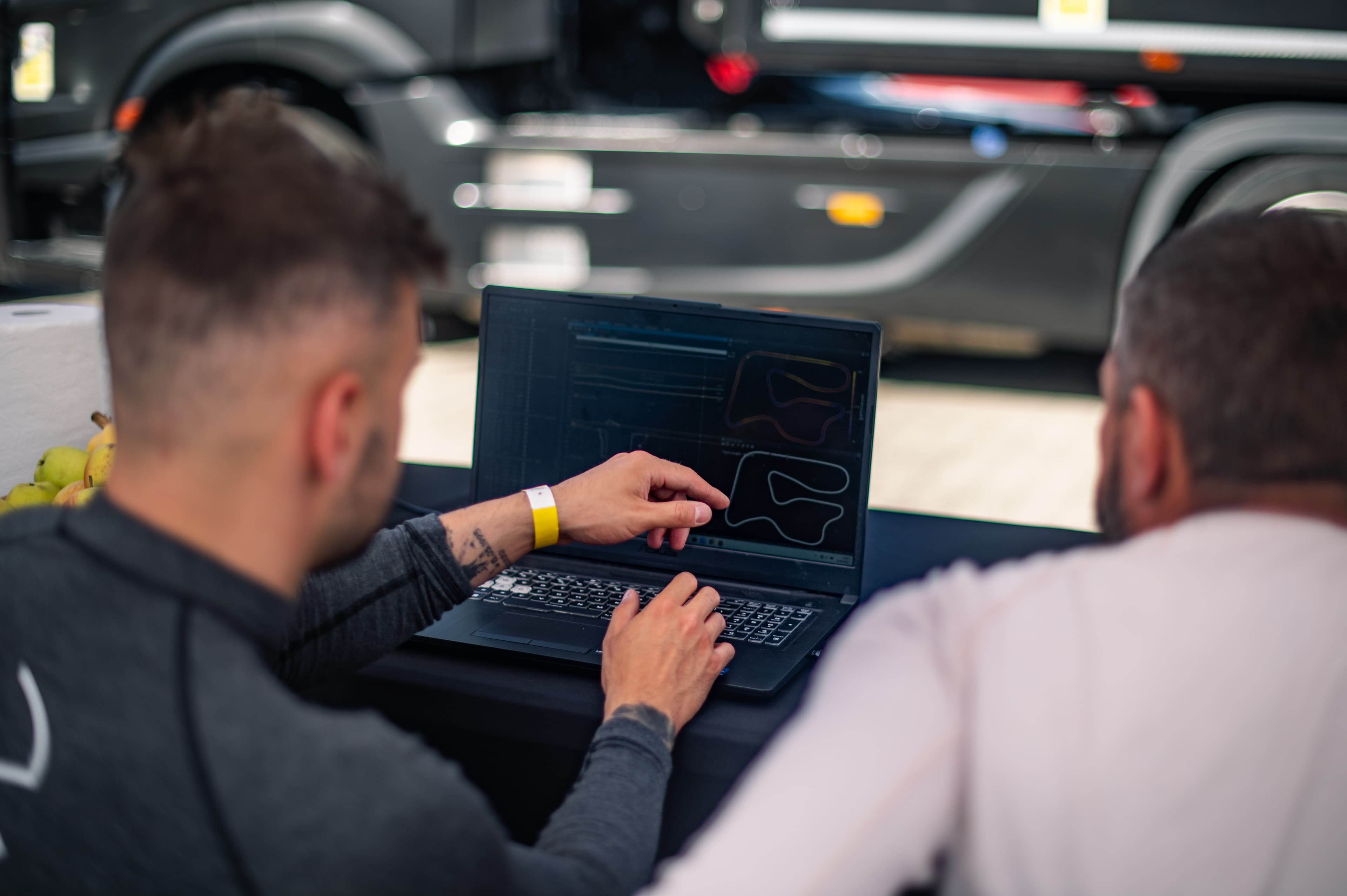 Racing telemetry and car setup analysis
